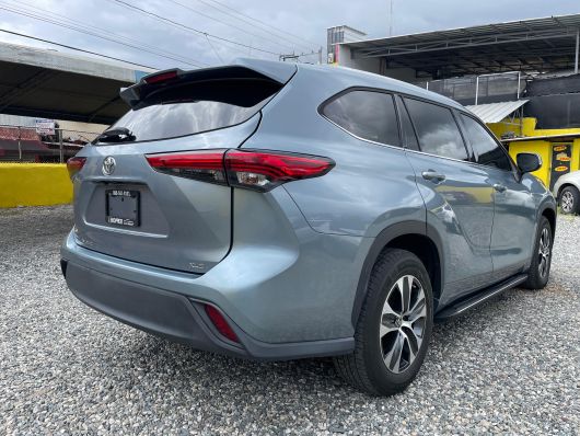 Toyota Highlander XLE