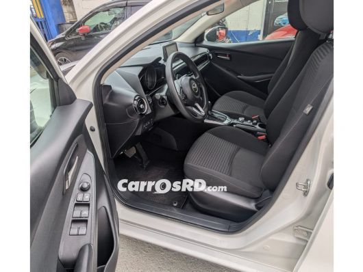 Mazda Demio Hatchback en venta