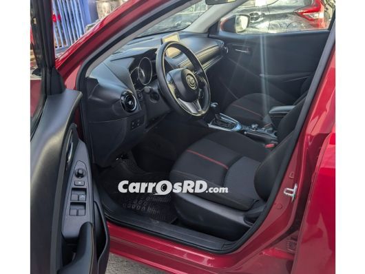 Mazda Demio Hatchback en venta