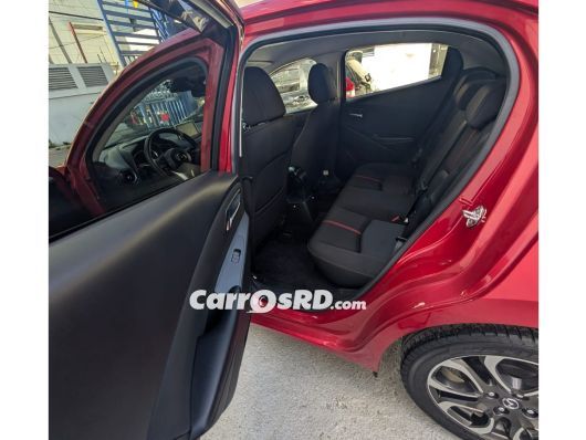 Mazda Demio Hatchback en venta