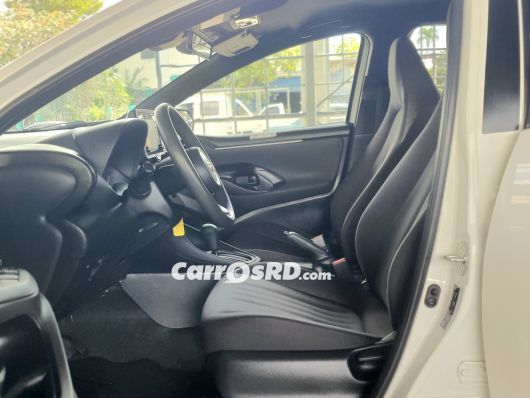 Toyota Yaris Carros en venta