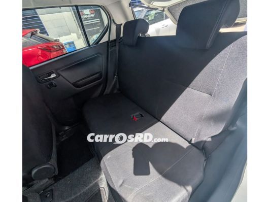 Daihatsu Mira Hatchback en venta