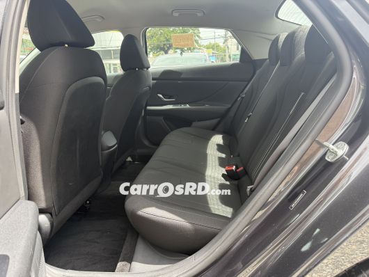 Hyundai Elantra Carros en venta