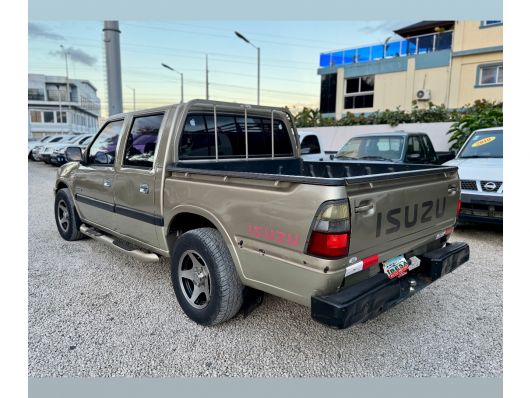 Isuzu