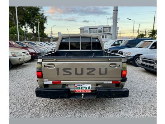 Isuzu