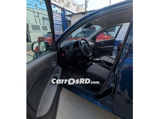 Nissan March Hatchback en venta