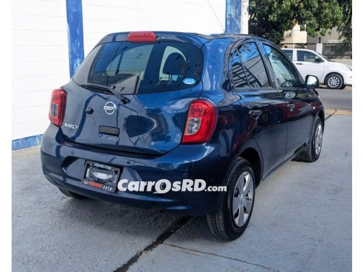 Nissan March Hatchback en venta