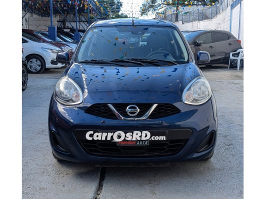 Nissan March Hatchback en venta