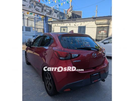 Mazda Demio Hatchback en venta