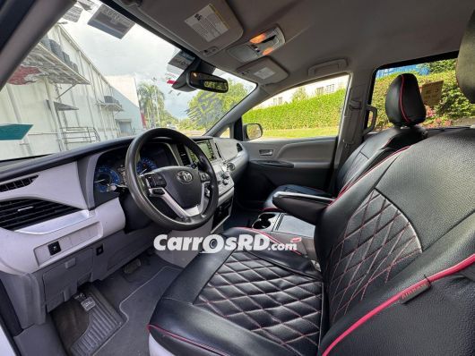 Toyota Sienna Minivan en venta