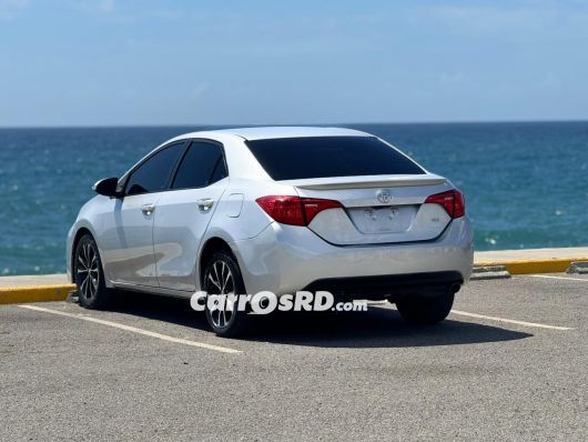 Toyota Corolla Carros en venta