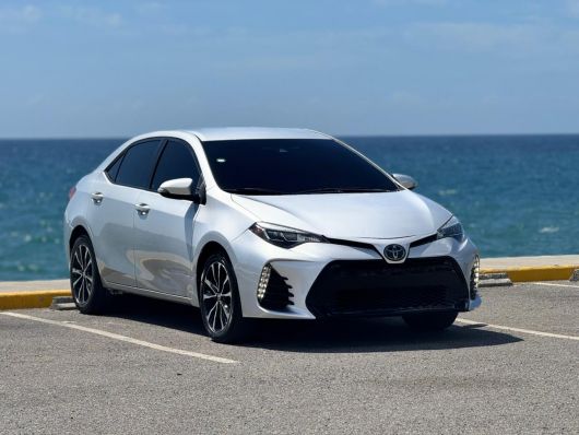 Toyota Corolla SE en venta