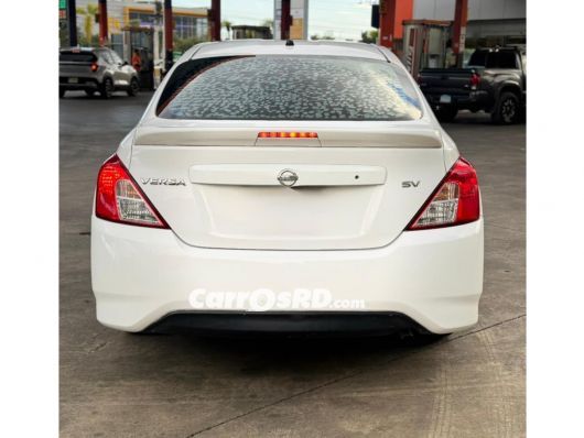 Nissan Versa Carros en venta