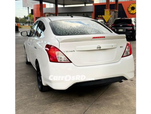 Nissan Versa Carros en venta