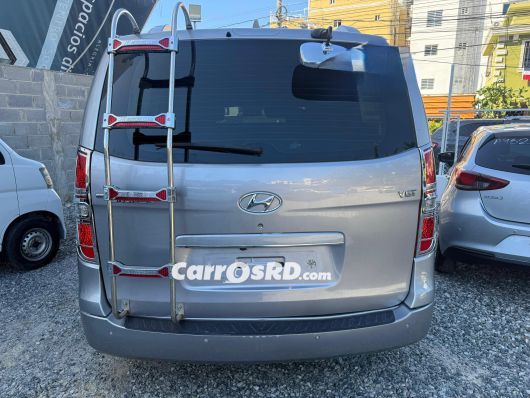 Hyundai Grand Starex Minivan en venta