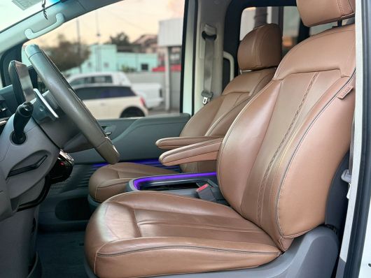 Hyundai Staria Autobus en venta