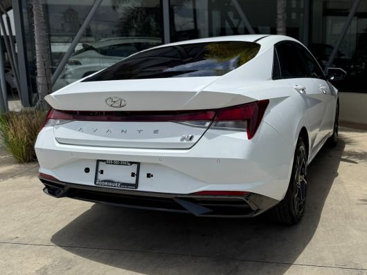 Hyundai Avante Carros en venta