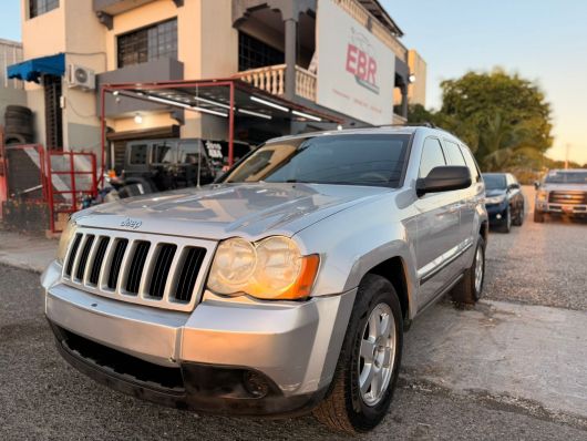 Jeep Grand Cherokee Laredo en venta