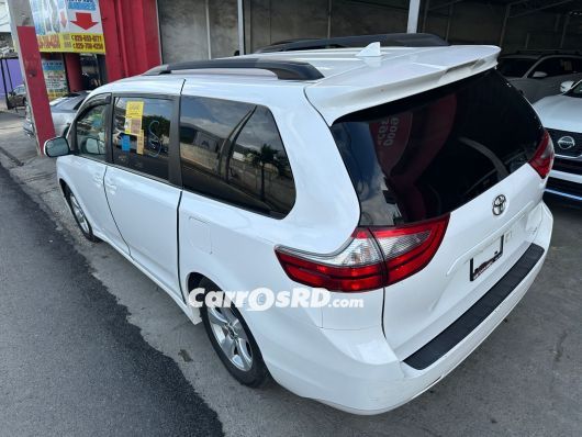 Toyota Sienna Minivan en venta