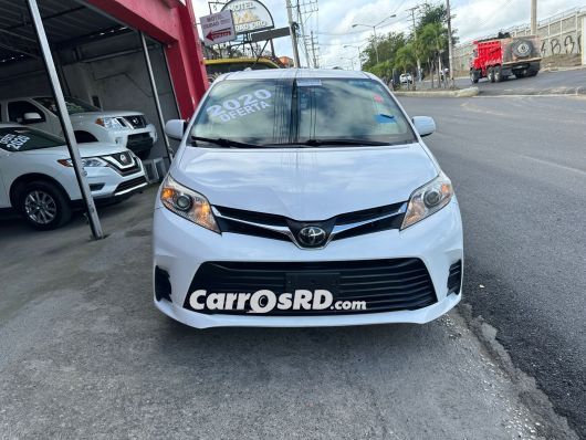 Toyota Sienna Minivan en venta