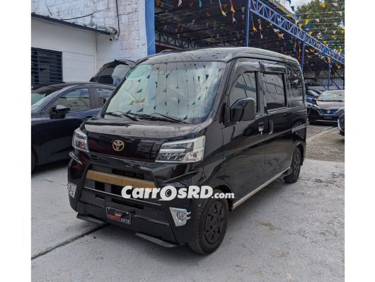 Toyota Pixis Minivan en venta