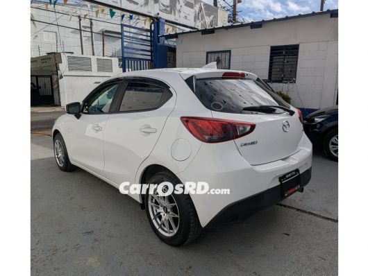 Mazda Demio Hatchback en venta