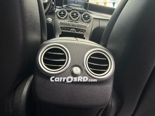 Mercedes-Benz Clase C Carros en venta