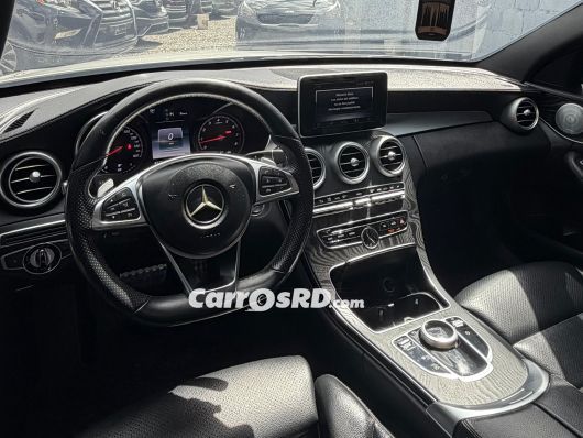 Mercedes-Benz Clase C Carros en venta
