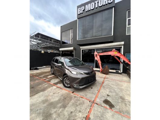 Toyota Sienna XLE en venta