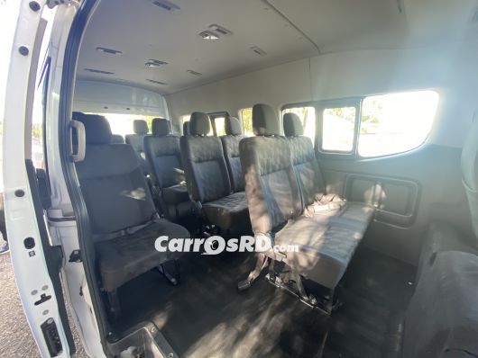 Nissan URVAN Minivan en venta