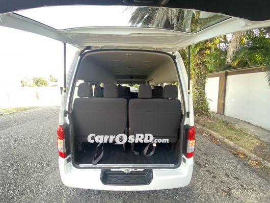 Nissan URVAN Minivan en venta