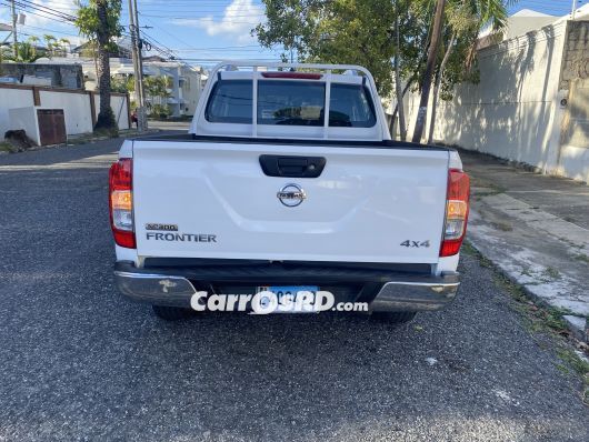 Nissan Frontier Camioneta en venta