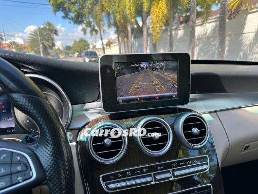 Mercedes-Benz Clase C Carros en venta