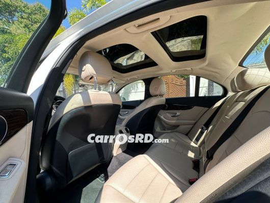 Mercedes-Benz Clase C Carros en venta
