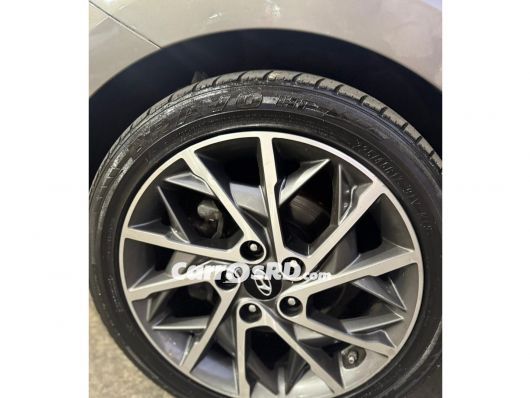 Hyundai Elantra Carros en venta