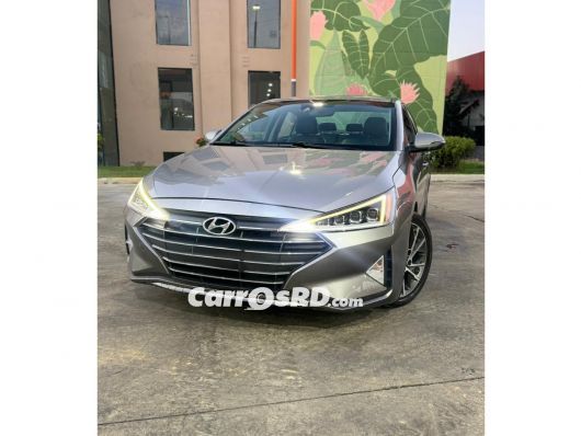 Hyundai Elantra Carros en venta