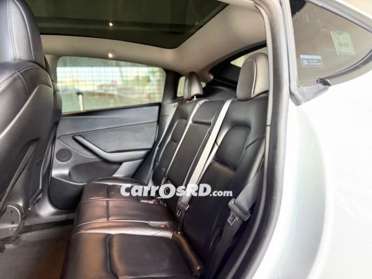 Tesla Model Y Carros en venta