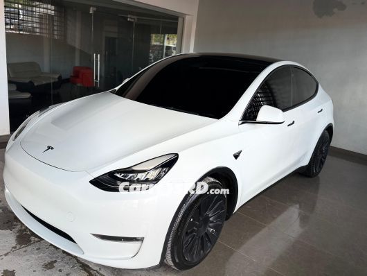 Tesla Model Y Carros en venta