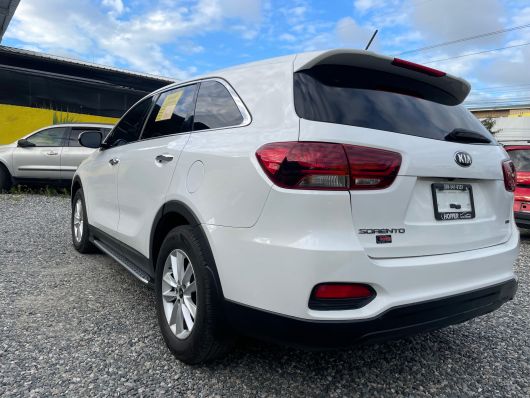 Kia Sorento LX