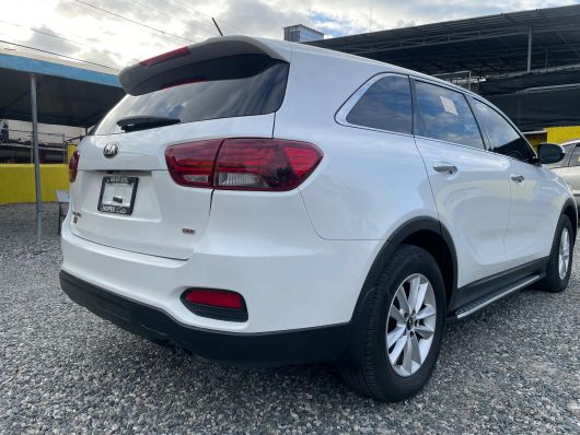 Kia Sorento LX