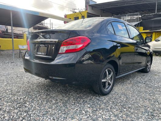 Mitsubishi Mirage G4 LE