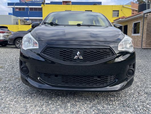 Mitsubishi Mirage G4 LE