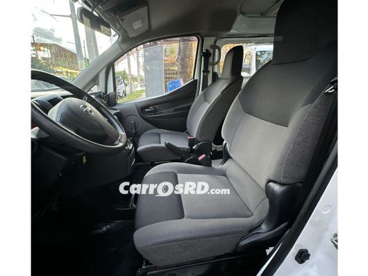 Nissan NV Minivan en venta
