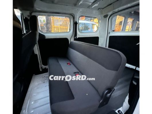 Nissan NV Minivan en venta