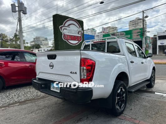 Nissan Frontier Camioneta en venta