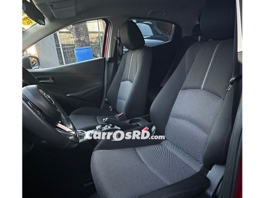 Mazda Demio Hatchback en venta