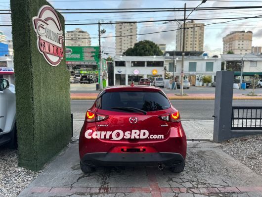 Mazda Demio Hatchback en venta