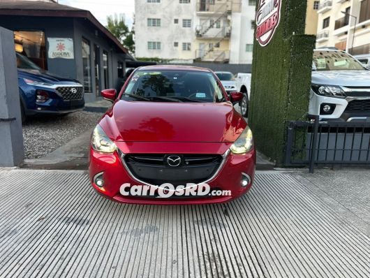 Mazda Demio Hatchback en venta