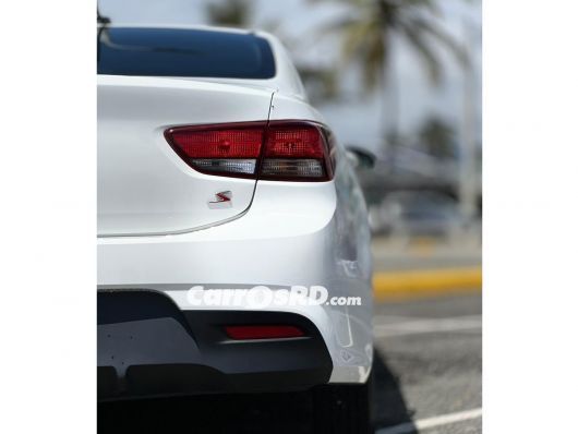 Kia Rio Carros en venta