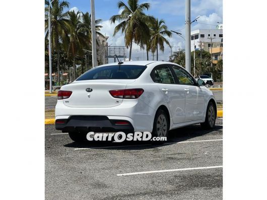 Kia Rio Carros en venta